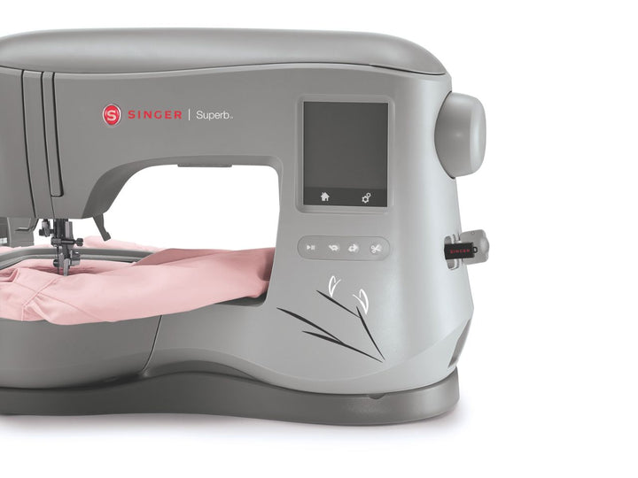 em200-embroidery-machine-usb-drive