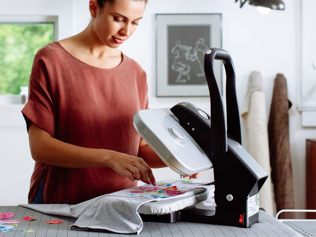 singer-sp550-easter-bundle-lifestyle-image-szsewing